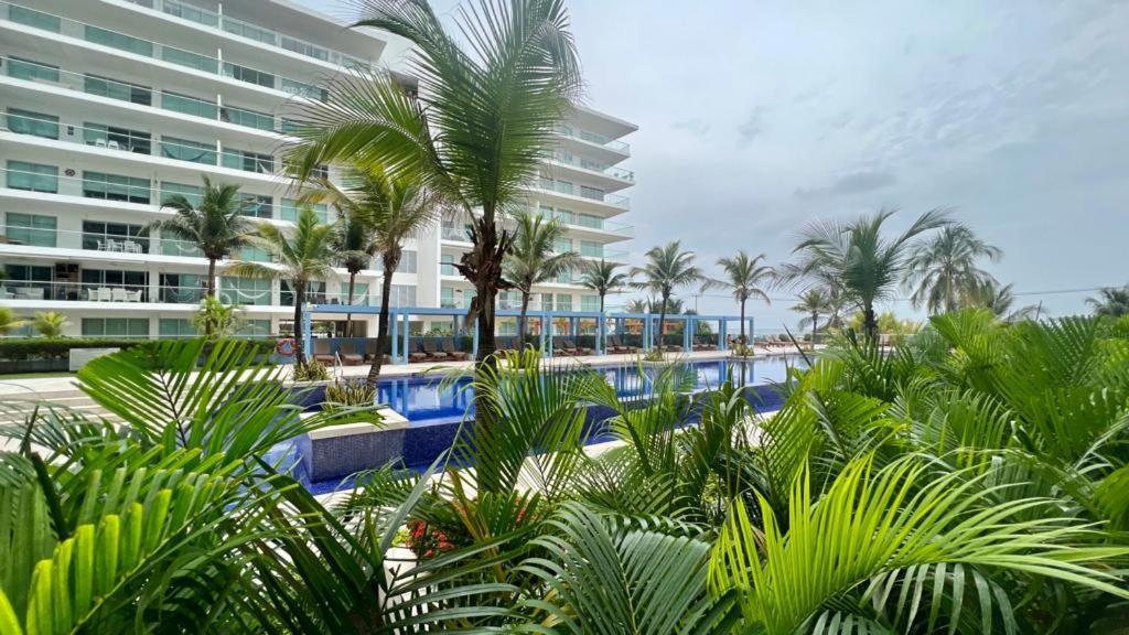Beachfront Bliss-2br Haven Steps From Sandy Shores Cartagena (Kolumbien)